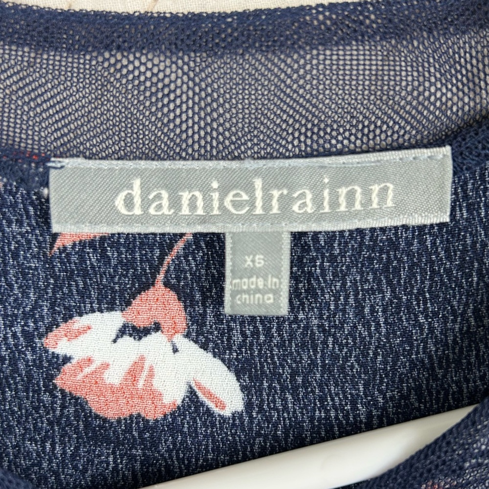 Daniel Rainn Navy Sleeveless Lace Trim Blouse - Picture 6 of 8